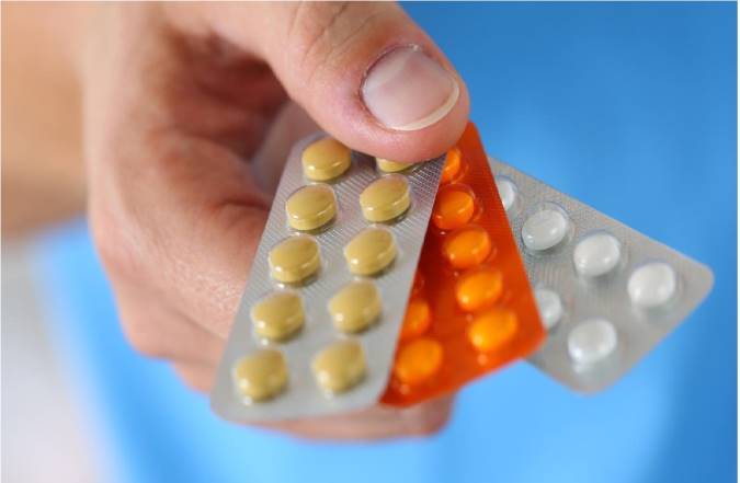 دیفن هیدرامین،مصارف و عوارض آن