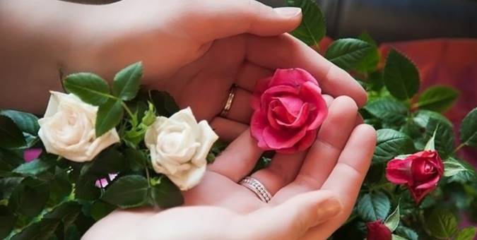 در مواقع لازم از همسرمان دفاع کنیم