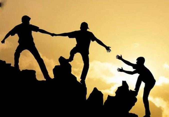 دوست کیست و نحوه ارتباط و معاشرت با او از منظر ائمه اطهار