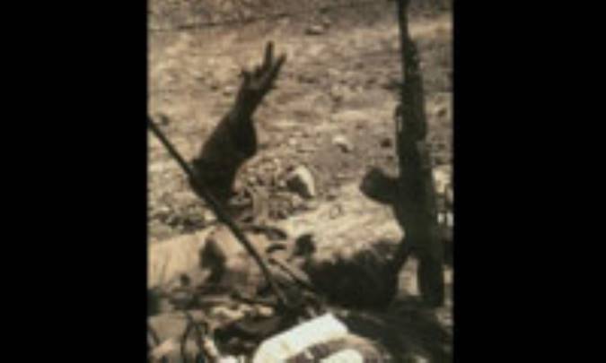 کدام شعر؟ کدام دفاع مقدس؟