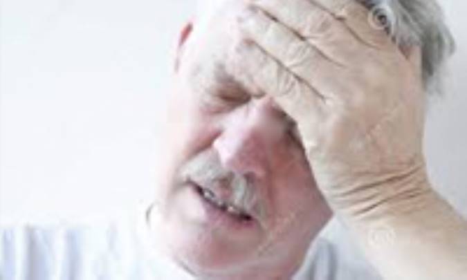 علل سرگیجه در افراد سالخورده