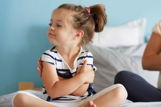 چه مادرانی باعث می شوند فرزندان لجبازی پرورش دهند؟