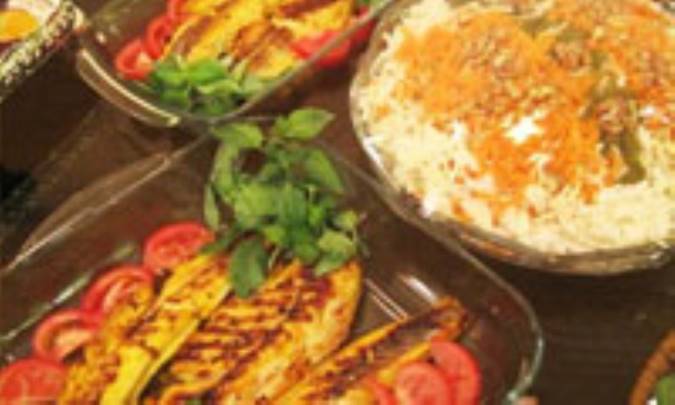 خوراک رنگی تن ماهی