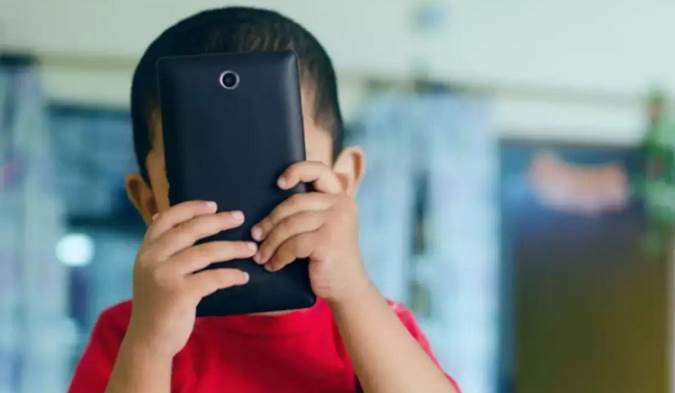 آیا کودکان تلفن همراه احتیاج دارند؟