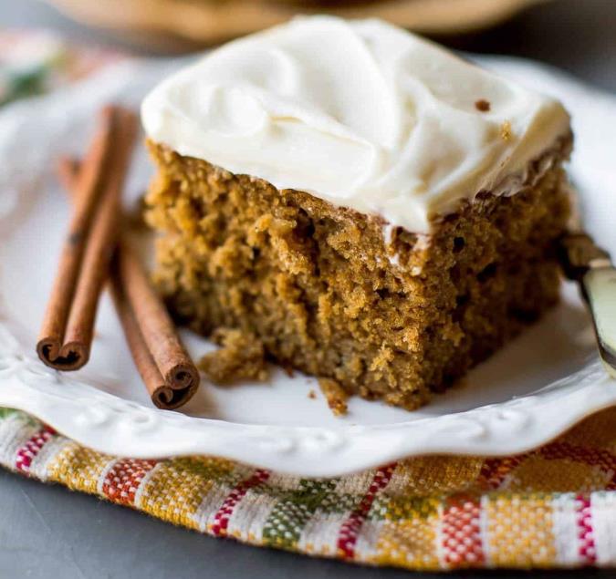 طرز تهیه کیک ادویه ای فوق العاده مرطوب