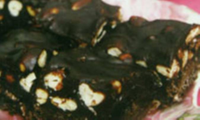 شيريني برشي با بادام هندي