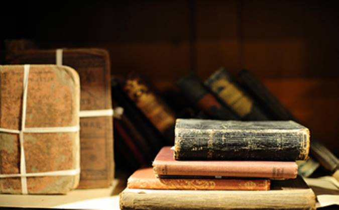 حاکم نیشابوری؛ سنی یا شیعه؟