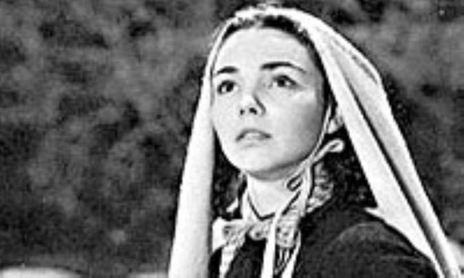 جنيفر جونز(1919-2009)