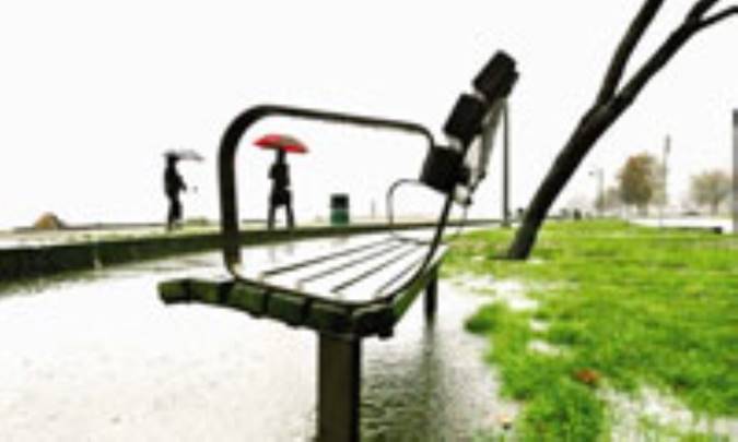 طراحی مبلمان برای خیابان و زباله دان و گلدان