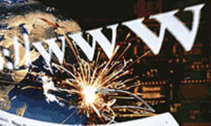 آيا اينترنت ارتباط واقعي را تهديد مي کند ؟