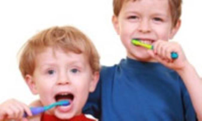 مسواک بزنيد تا بيماري قلبي نگيريد