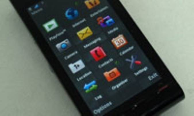 مروری بر گوشی Sony Ericsson Satio(6)