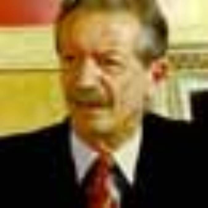 بختیار آخرین‌ تیر ترکش‌ شاه‌ 