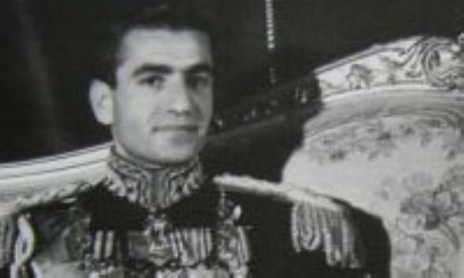 من محمدرضا 22 سال دارم