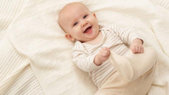 نحوه تمیز کردن پیش پوست ناحیه ختنه نشده چگونه است؟ ‏