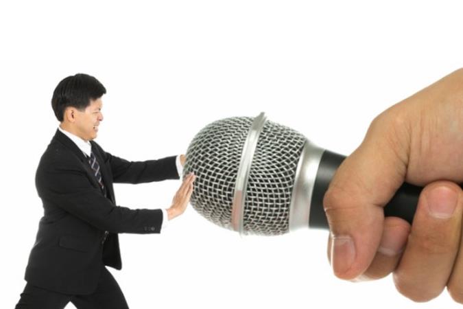 چگونه بر ترس از صحبت کردن در جمع غلبه کنیم