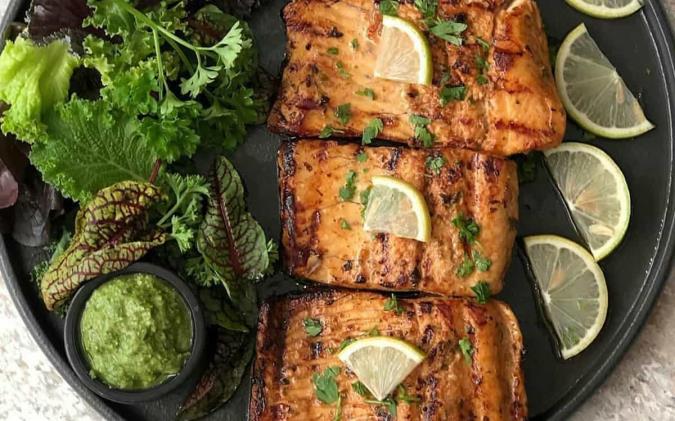 طرز پخت ماهی سالمون با چند سس متفاوت