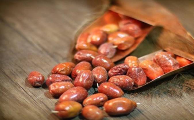 معرفی سنجد و خواص درمانی آن