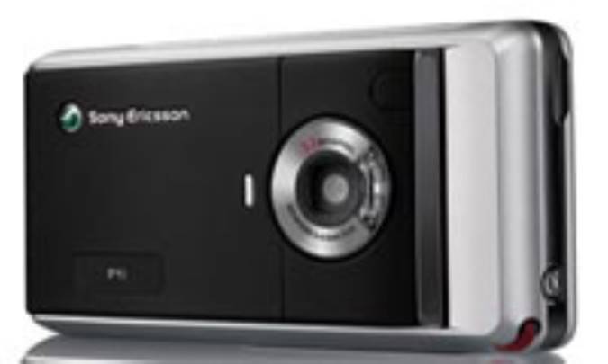 بررسیSony Ericsson P1i (2) 