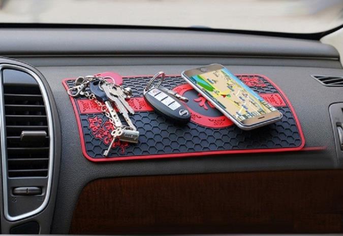 وسایلی که نباید در ماشین جا بگذارید