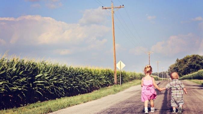 به منظور حفظ دوستی خود با دوستانی که پس از تولد نوزاد قطع رابطه کرده اند چه باید کرد؟