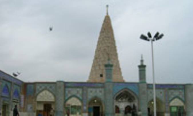 پيامبراني که در ايران کهن آرميده اند