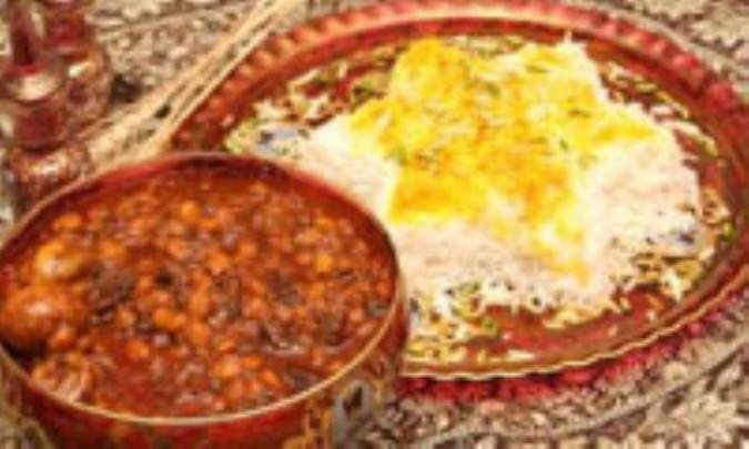 خوراک گوشت و نخود با کاری