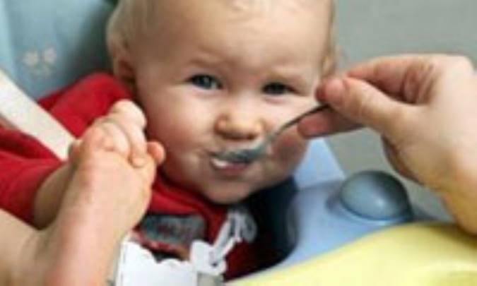 10 رفتار رايج نادرست درباره غذا خوردن