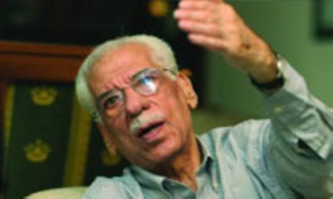 ميکروفون 52 ساله