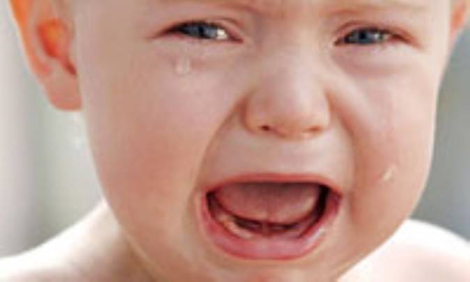 بهترين طرز برخورد با گريه کودک