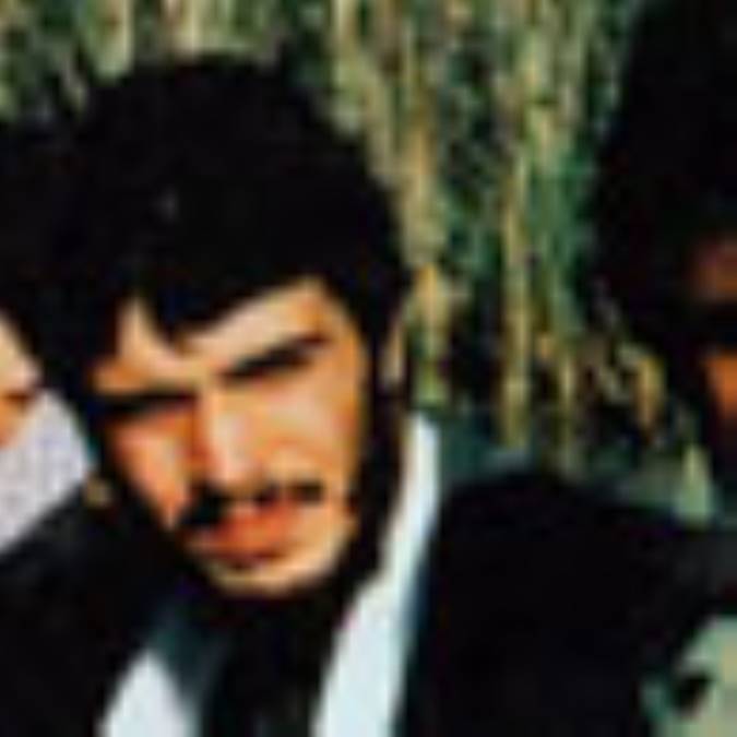 جلوي ضدانقلاب، سرخم نكنيد