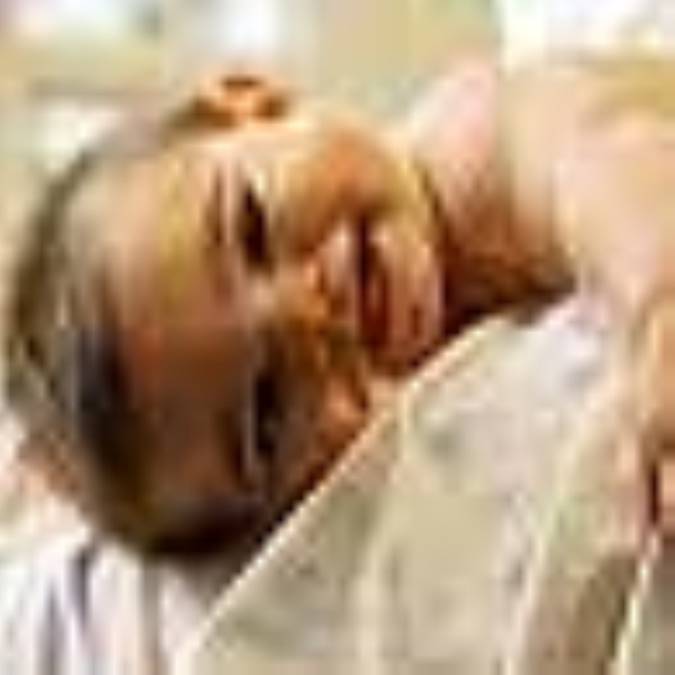 کودک نو پا بفرمایید سر میز غذا