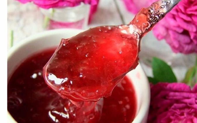 طرز تهیه مربای گل محمدی