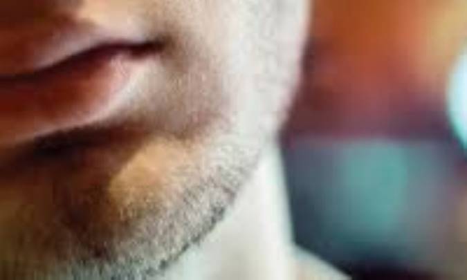 ‌کم مويي صورت آقايان؛ علل و راه‌حل