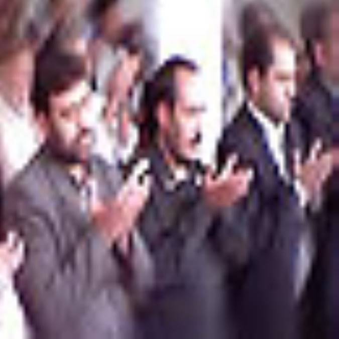 يقين كامل به خدا در نماز