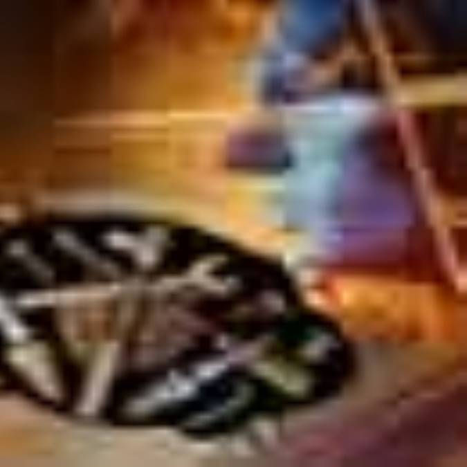 جوان صنعتگر