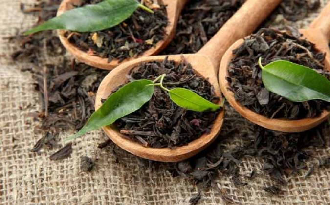۱۱ خاصیت چای سیاه