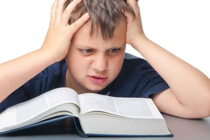 چرا برخی موقع پرسش و امتحان پاسخ سوالات از یادشان می‌ رود؟