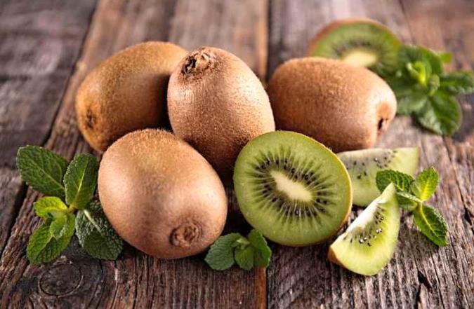 کالری کیوی چقدر است؟ + ارزش غذایی