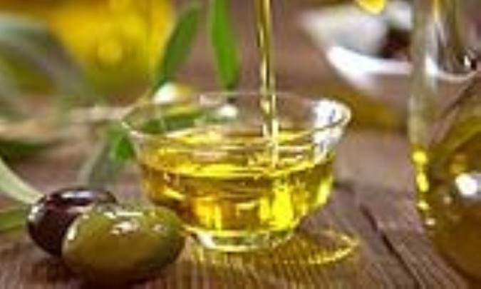 فواید استفاده از روغن زیتون برای مراقبت از موها واقعاً شگفت انگیز است