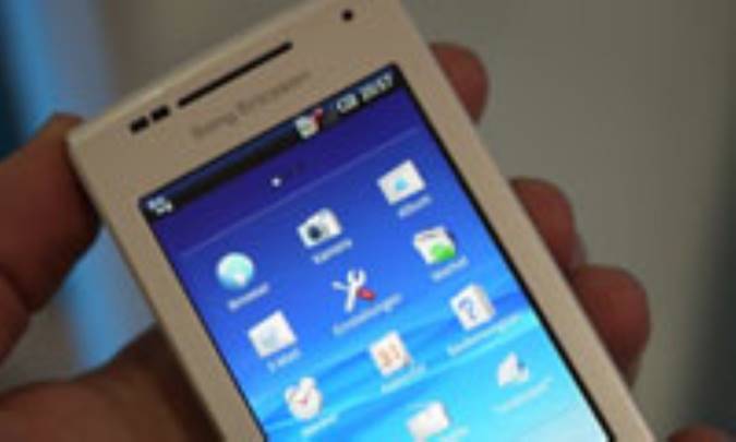 عضو ارزان سری رویایی، XPERIA X8
