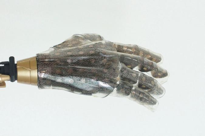 تأمین انرژی مورد نیاز نوعی پوست هوشمند بوسیله لمس اشیاء ‏