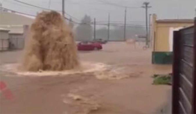 خیابان‌های کالیفرنیا به فاضلاب تبدیل شدند!