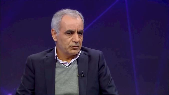 سرپرست فدراسیون فوتبال : لیگ تعطیل شدنی نیست /  تاج هنوز هنوز در حال خدمت به فوتبال کشور است
