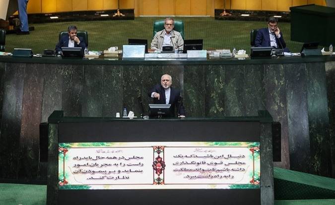 وزیر امور خارجه در مجلس: دامن نظام از پولشویی پاک است