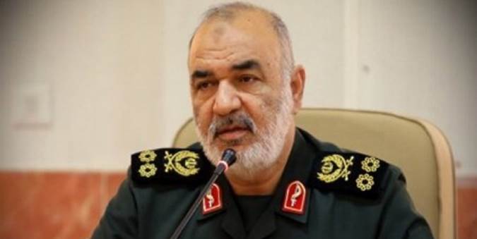 سردار سلامی: با هدایت های حکیمانه رهبر معظم انقلاب و با همت مردم و نیروهای مسلح از روزهای سخت عبور می‌کنیم