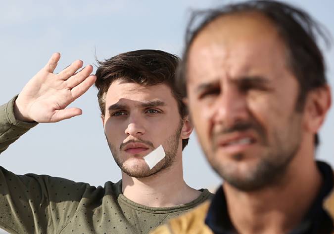 بازی متفاوت امین حیائی و پسرش دارا در فیلم سینمایی شعله ور