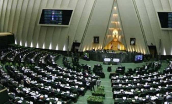 دستگاه‌های کشور ملزم به خرید کالای ایرانی شدند