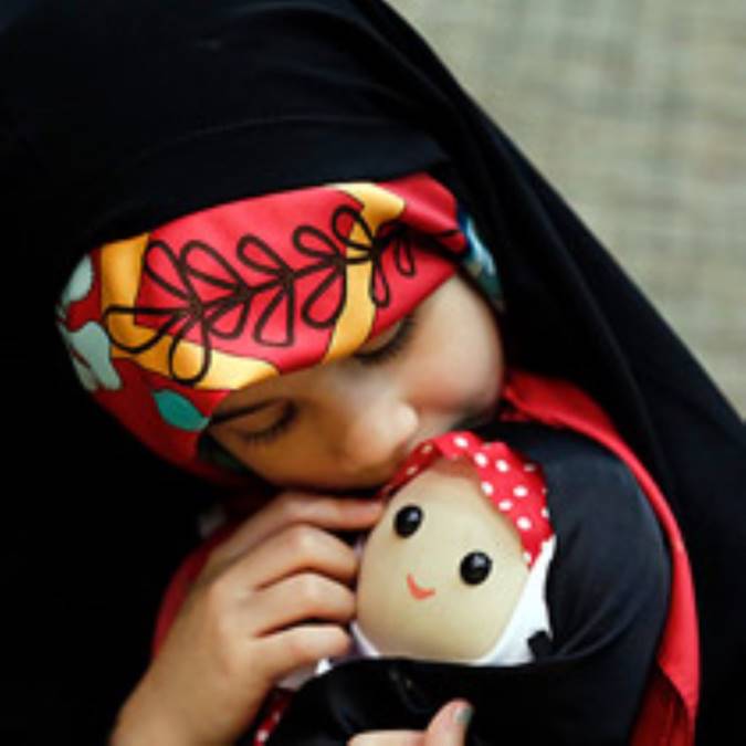 گزارش تصویری / جشن تجلیل از دختران شهدای مدافع حرم