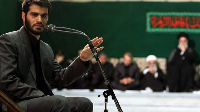 ما نه سلبریتی هستیم، نه فوتبالیست و نه بازیگر؛ پشت سر ما یک حقیقت بزرگ به نام اهل بیت وجود دارد